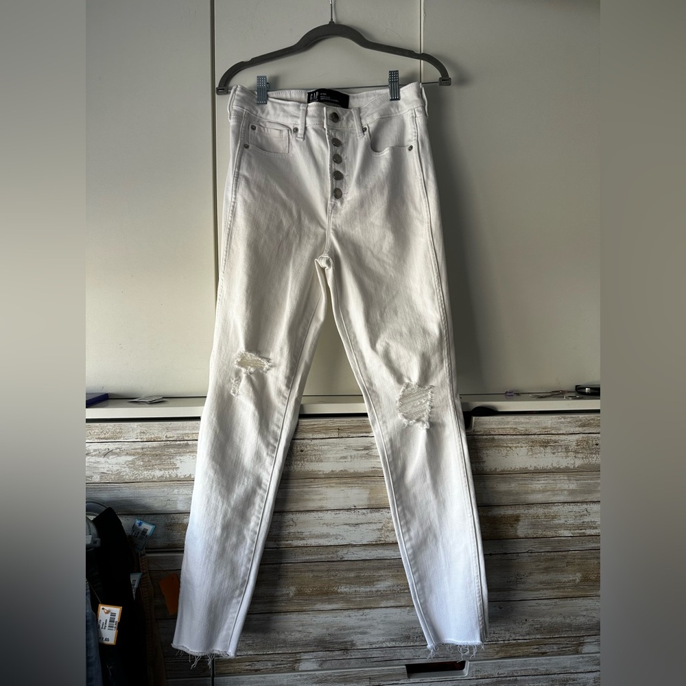 🤍 GAP High Rise Universal Legging Jeans White Distressed Size 6/28
